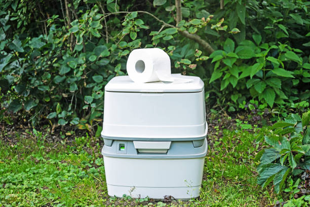 Best Portable restroom trailer rental  in Lone Grove, OK