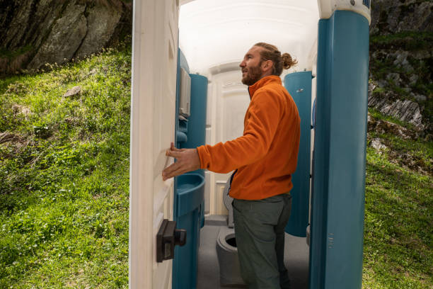 Best Portable restroom trailer rental  in Lone Grove, OK