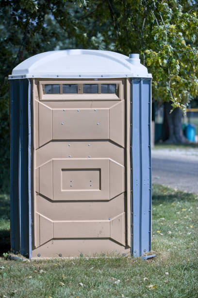 Best Portable bathroom rental  in Lone Grove, OK